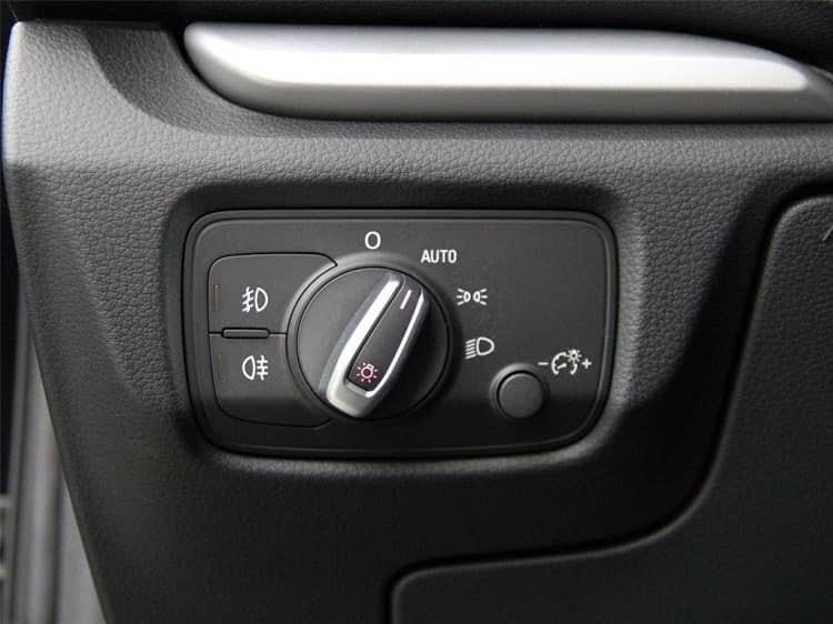 سنسور نور (Light Sensor) چیست؟ معرفی سیستم اتولایت