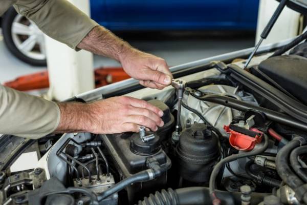 صدای تق تق موتور