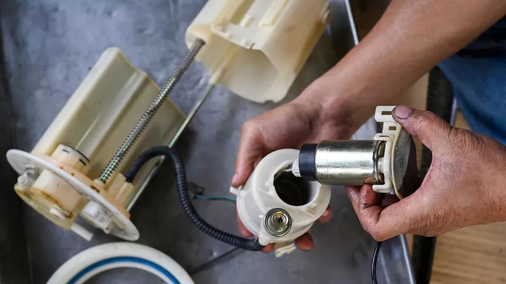 علائم خرابی پمپ بنزین خودرو