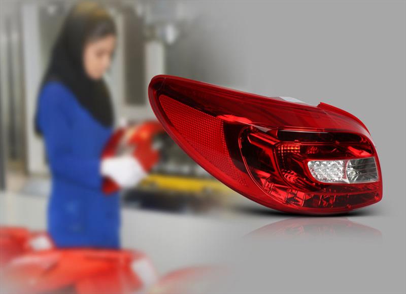 نقش بازتاب‌دهنده‌ها و چراغ‌های جانبی در ایمنی